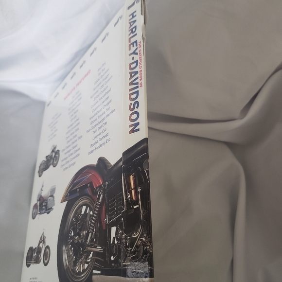 Harley-Davidson Gatefold Pull-Out Book Posters Year 1997 Motorcycle Spec Sheets - Picture 3 of 9